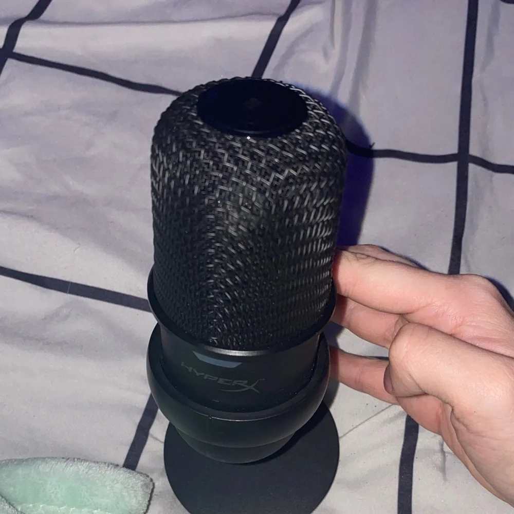 Sleek Black USB Microphone for Professional Audio